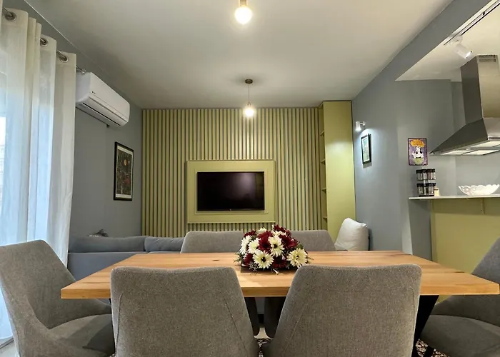 Joni\'S Condo At Mali I Robit